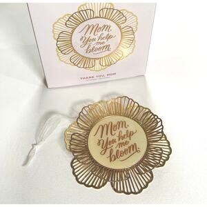 New Hallmark Keepsake "Mom You Help Me Bloom" Mother's Day Ornament New in Box